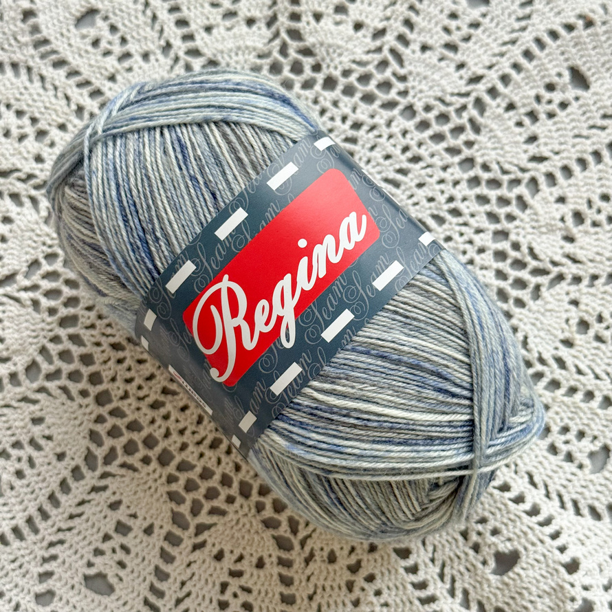 Seam Regina Print 3762